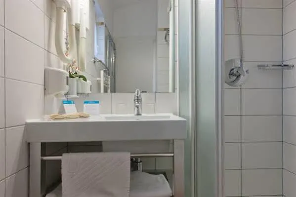 Koversada Naturist Park 4* 브르사르